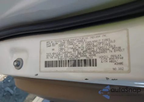 2004 Toyota Tundra Limited V8 z USA, uszkodzony, nr VIN 5TBET38114S447377